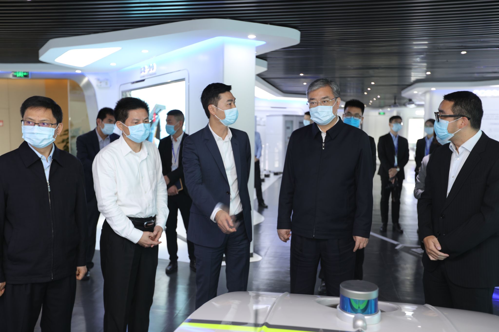 佛山市委書記魯毅調(diào)研盈峰環(huán)境，鼓勵(lì)企業(yè)再接再厲創(chuàng)新高